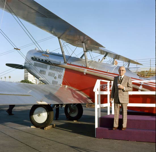 Douglas  NC1475, April 1976